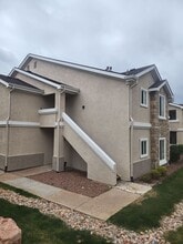 Building Photo - 3630 Strawberry Field Grove