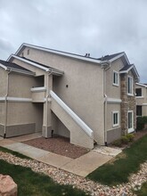 Building Photo - 3630 Strawberry Field Grove