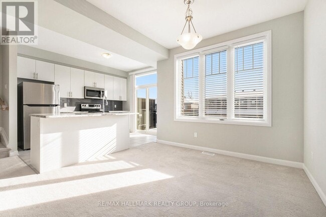 Building Photo - 48 Teelin Cir