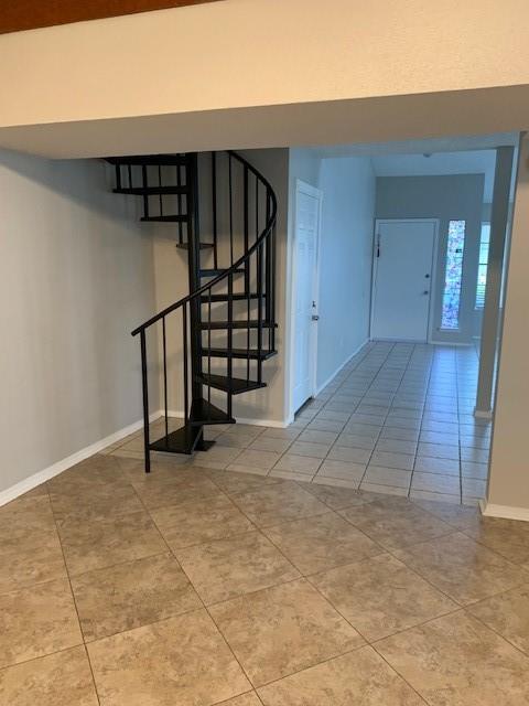 Foto del edificio - 6630 Vickie Springs Ln