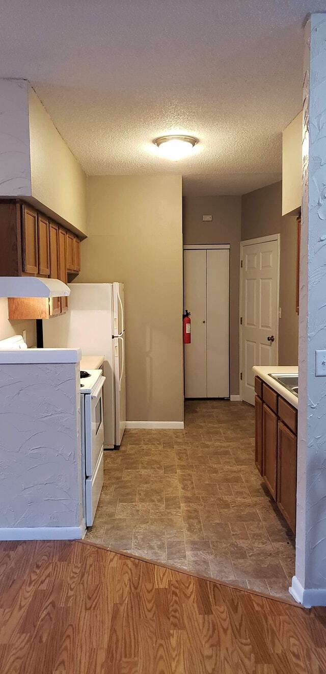 Foto del edificio - 418 N Main St