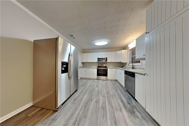 Foto del edificio - 3155 Mary Todd Ln