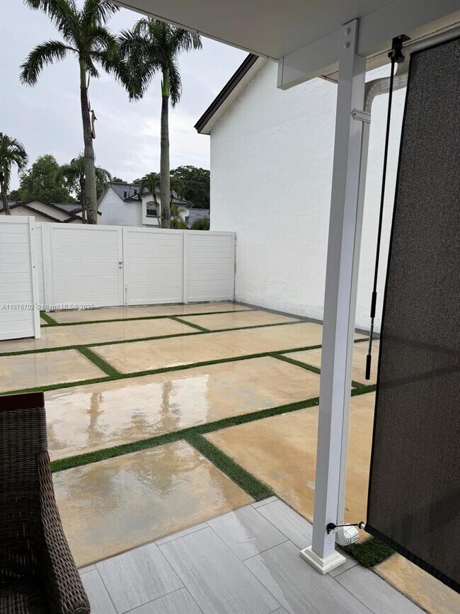 Foto del edificio - 14223 SW 92nd St