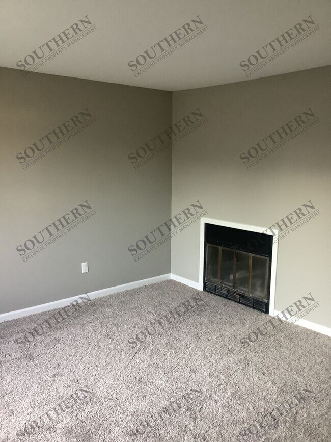 Building Photo - 142 Westwood Cir