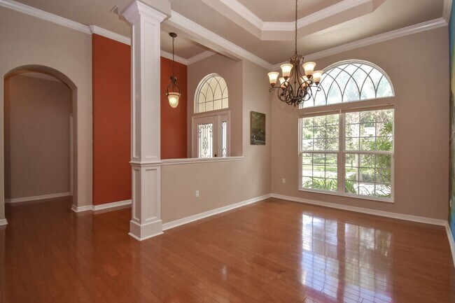 Foto del edificio - Spacious 4BR + Office Home with Pool in Garison Way