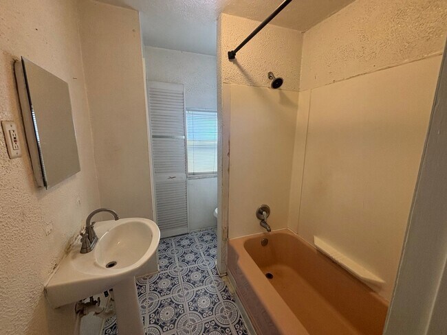 Foto del edificio - New Year, New Home, $500 Off! This is a Lease-to-Own – Not a typical rental.