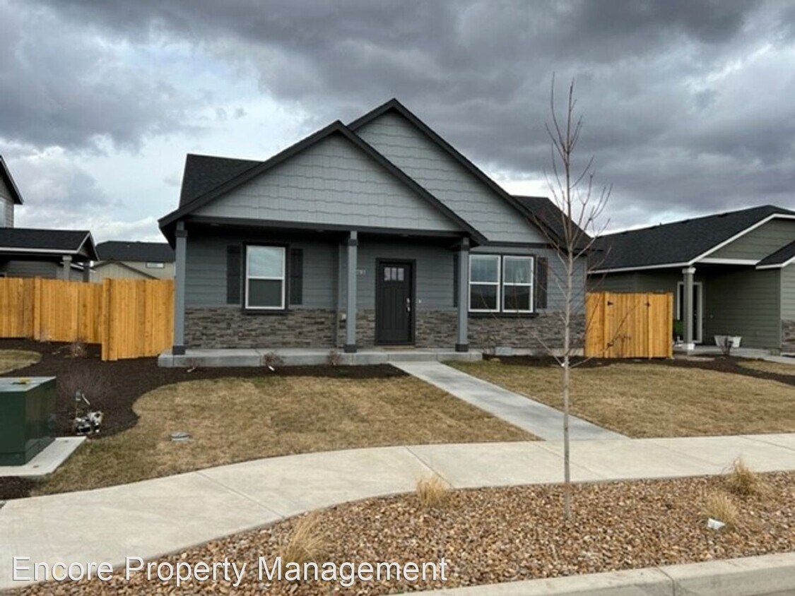 Primary Photo - 4 br, 3 bath House - 3797 SW Newberry Ave