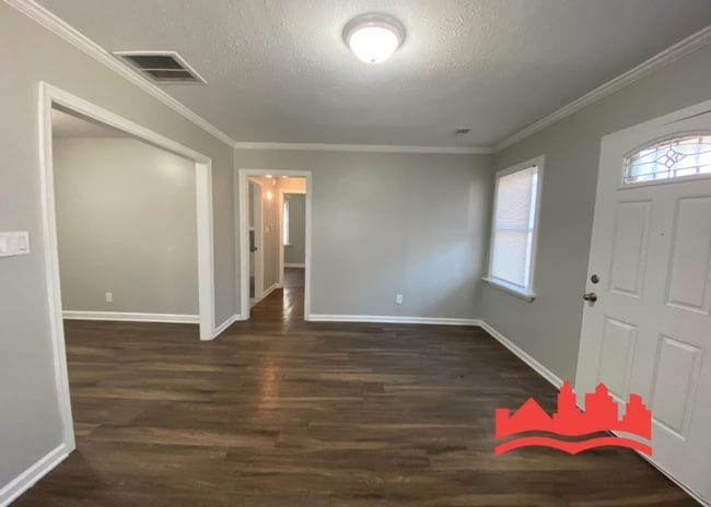 Building Photo - 531 Estridge Dr