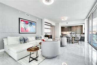Building Photo - 17550 Collins Ave