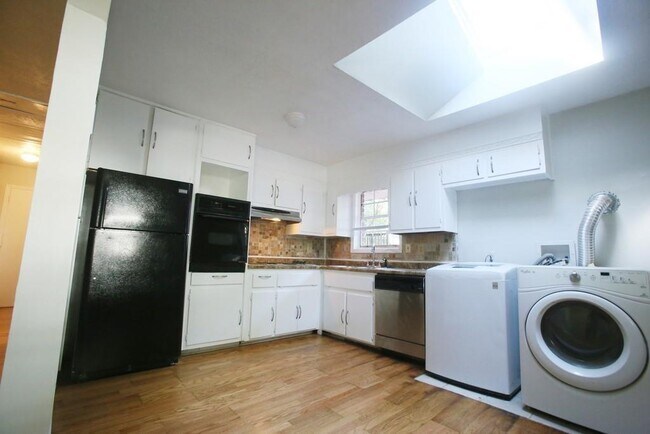 Foto del edificio - 322 Nelms Ave NE