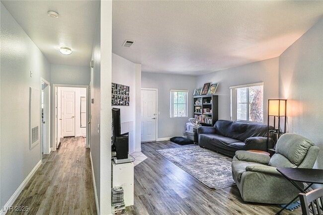 Building Photo - 5250 S Rainbow Blvd