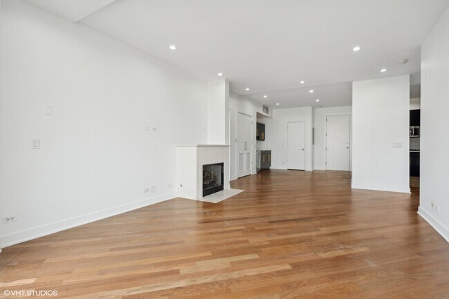 Foto del edificio - 914 W Hubbard St