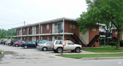 Crest Apartments Steger