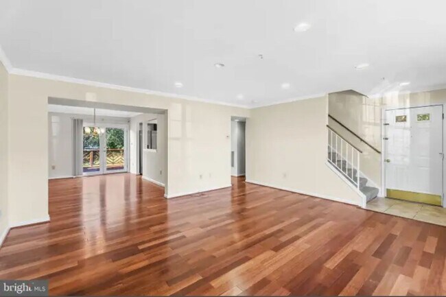 Foto del edificio - 5770 Katsura Ct