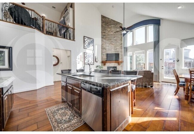 Building Photo - 14108 Signal Hill Dr