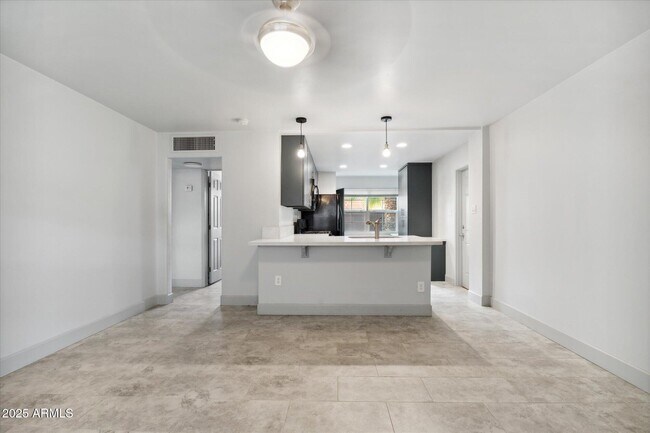 Foto del edificio - 3641 N 15th Ave