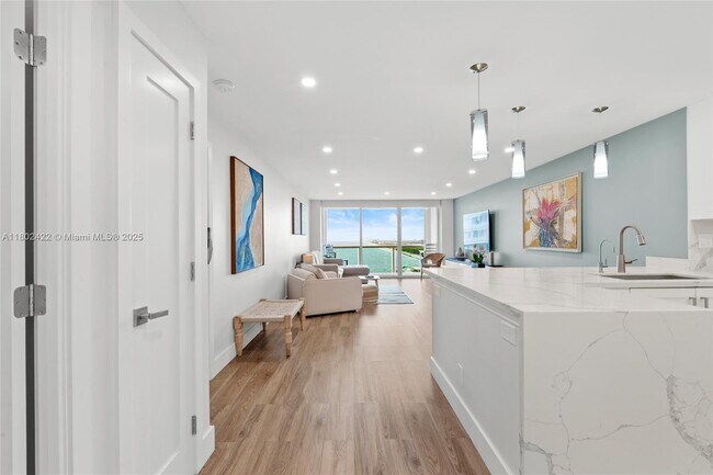 Foto del edificio - 2100 S Ocean Ln