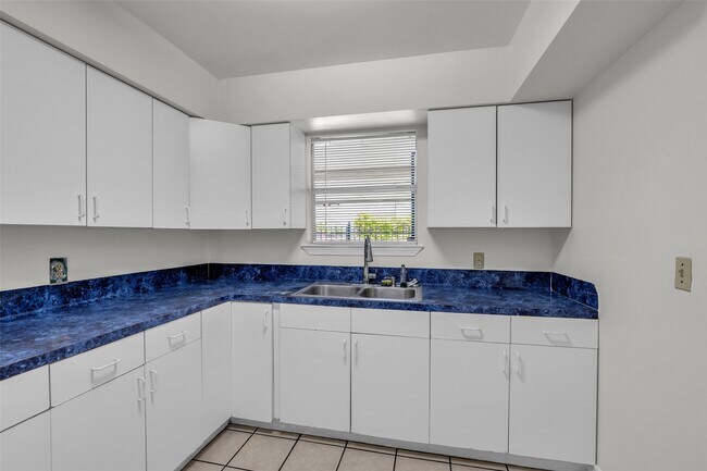 Foto del edificio - 809 Brooks St