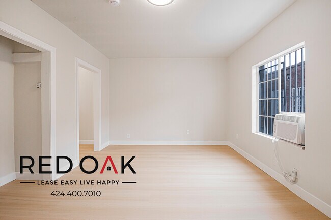 Foto del edificio - 638 E 82nd St