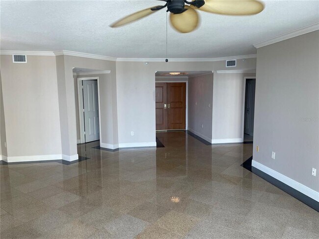 Foto del edificio - 1180 Gulf Blvd