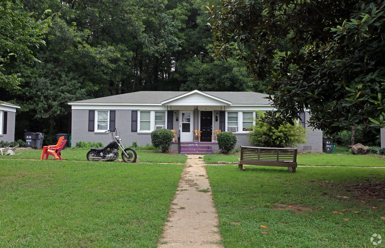 Building Photo - 3009-3013 Sandlewood Rd