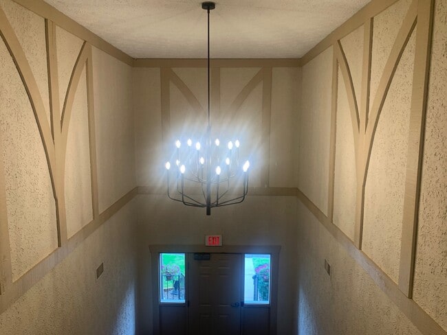 lobby - 42160 Woodward Ave