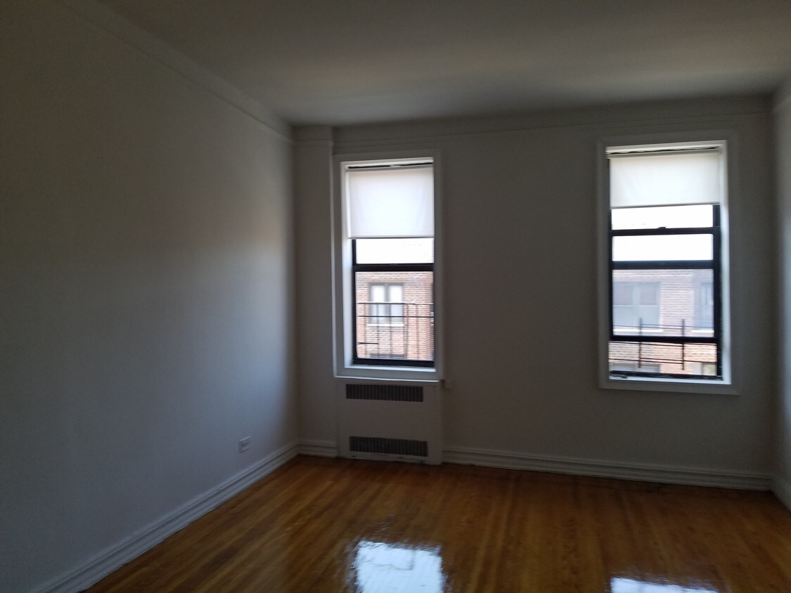 Building Photo - 104-41 Queens Blvd