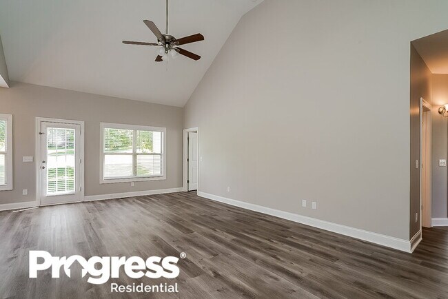 Foto del edificio - 105 Larkin Springs Rd