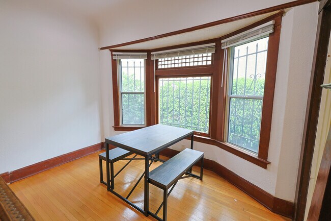 Building Photo - 1452 W 29th St