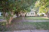Primary Photo - 3469 Bessie St