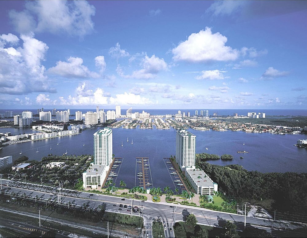 Building Photo - 17111 Biscayne Blvd