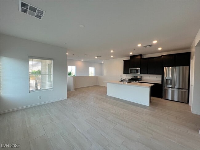 Building Photo - 274 Callen Falls Ave