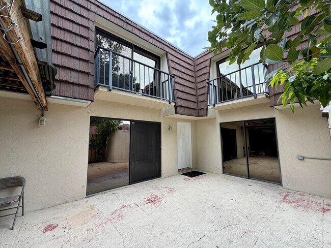 Foto del edificio - 2213 22nd Ln