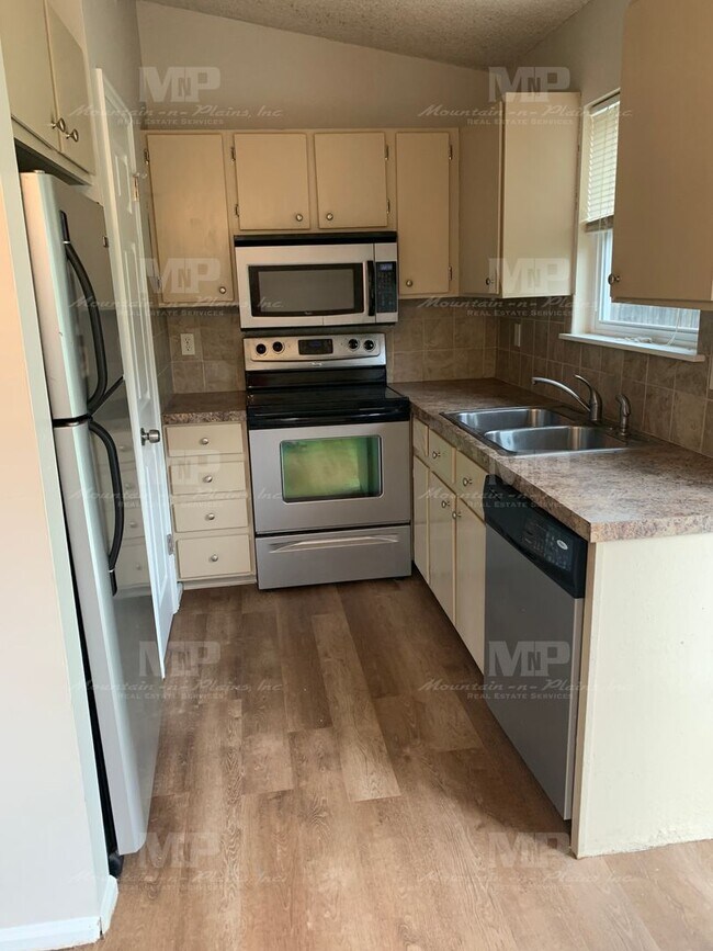 Foto del edificio - 1518 Glen Haven Dr