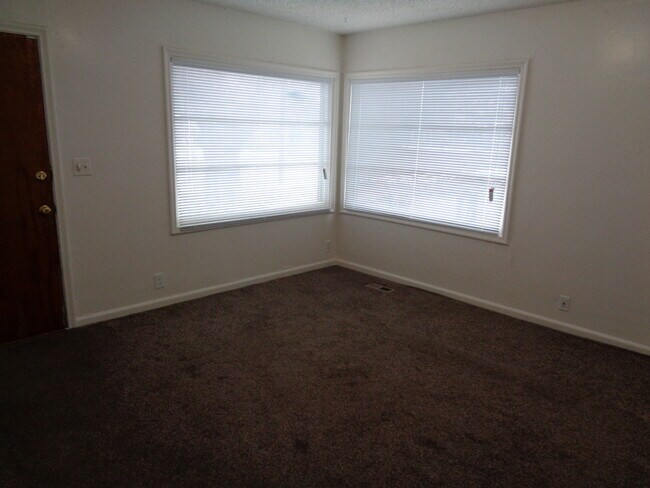 Building Photo - 308 S 900 W