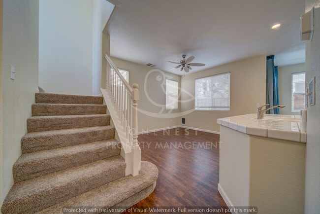Foto del edificio - 316 Phoenix Cir