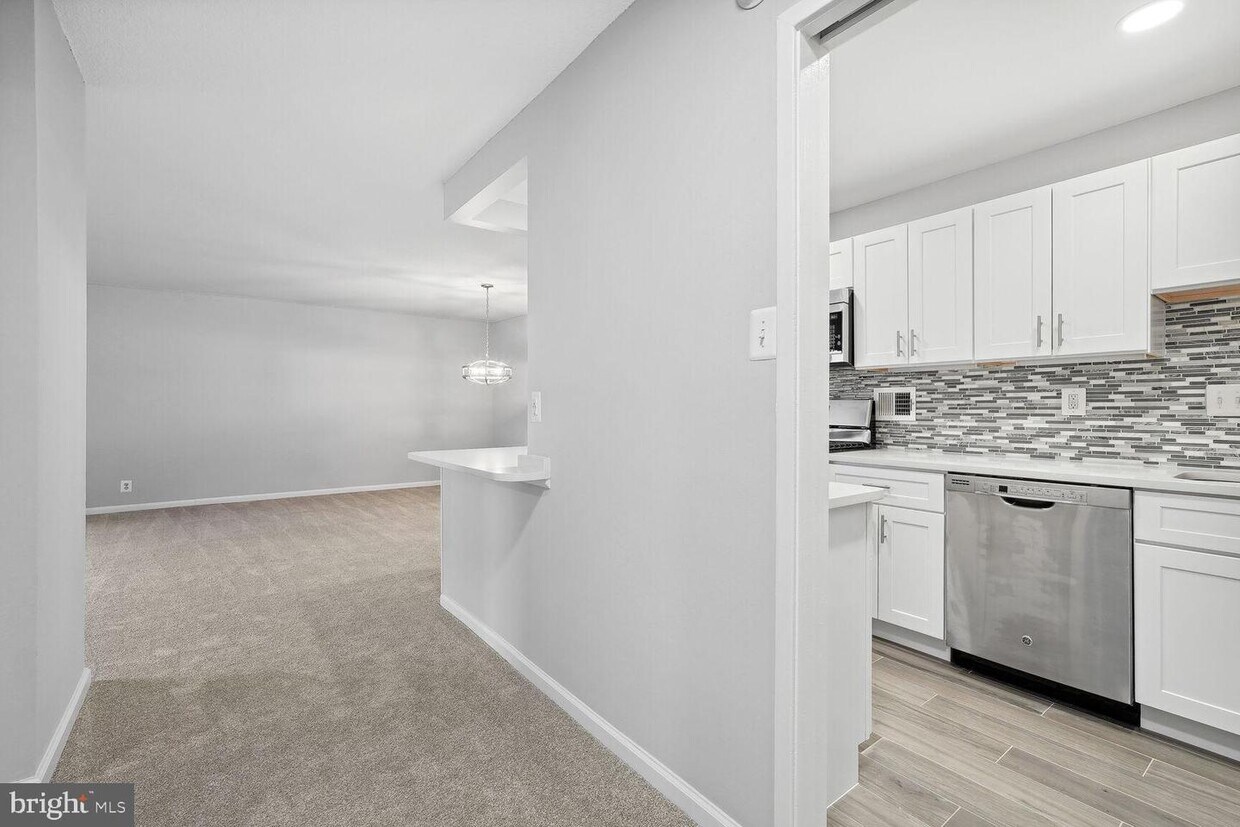 5500 Friendship Blvd Unit 1626N, Chevy Chase, MD 20815 Room for Rent