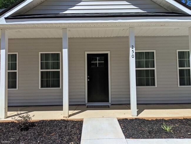 Foto del edificio - 3 br, 2 bath House - 250 Stone Avenue