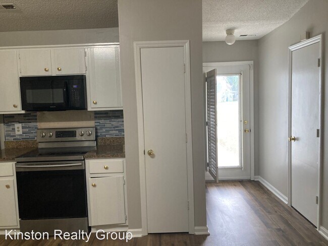 Foto del edificio - 2 br, 2 bath House - 2341 Villa Dr.