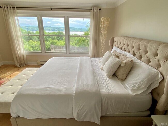 Foto del edificio - 1695 Buffs