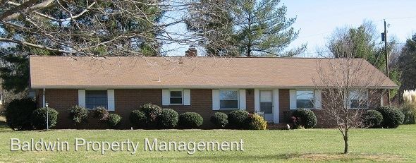 Primary Photo - 2155 Lewisville Clemmons Rd