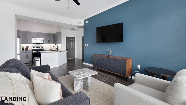 Foto del edificio - 9601 N Custer Rd