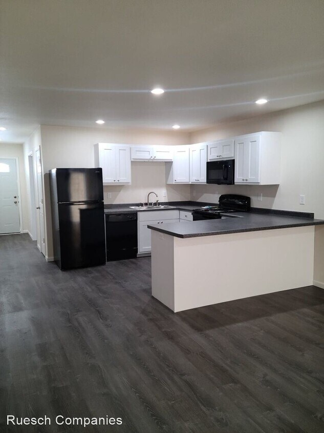 3127 Barrington Pl, Plover, WI 54467 House Rental in Plover, WI