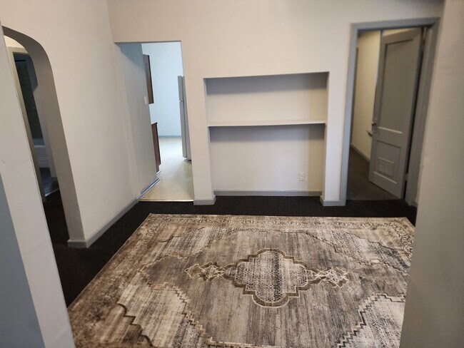 Foto del edificio - 1237 W Marquette Rd