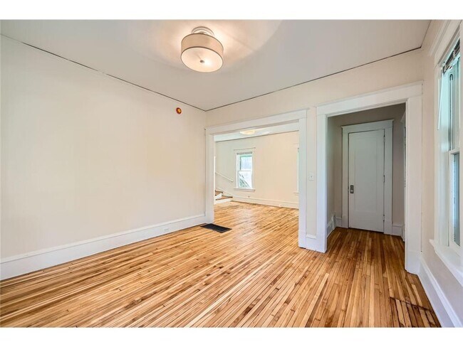 Foto del edificio - 3014 N Humboldt Ave