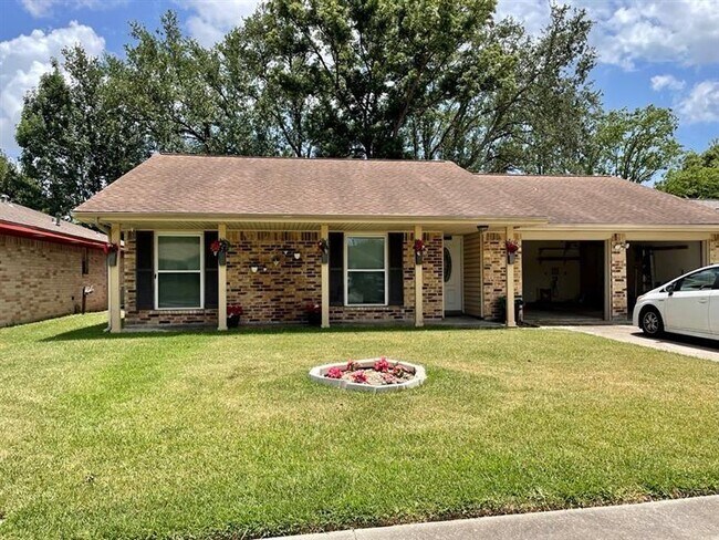 Building Photo - 418 Elder Glen Dr