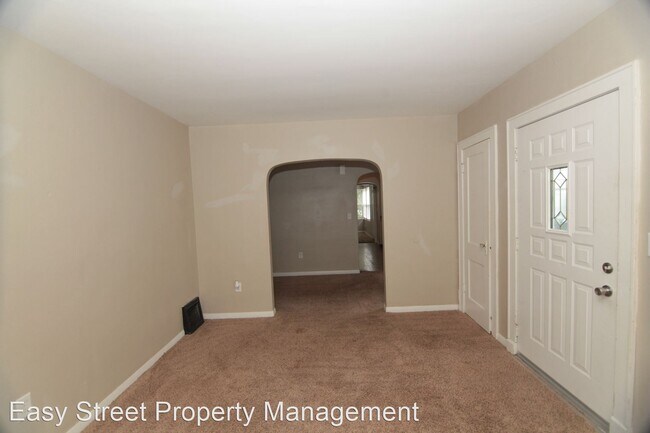 Building Photo - 2 br, 1 bath House - 1230 8th St.