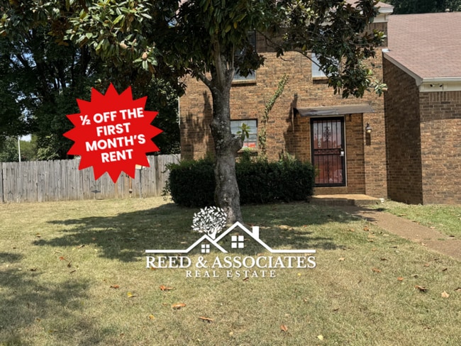 2 Bedroom Townhome in Southeast Area - 2 Bedroom Townhome in Southeast Area