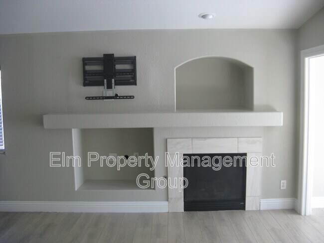 Foto del edificio - 6084 Camden Cove St
