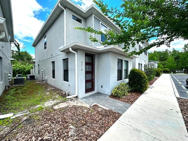 Foto del edificio - 4710 Terra Esmeralda Dr
